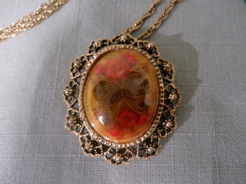 Pretty vintage floral - floral, pendant